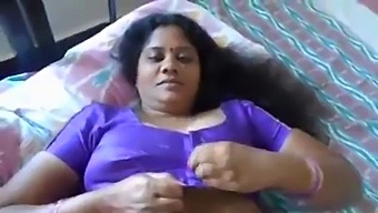 Kypsä Bengali Kotiäiti Muskan Rani Vuonna Kuuma Seksi Toimii