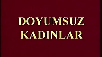 Turkish Couple Gets Romantic And Kisses Their Way To Ecstasy