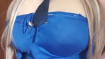 顺从的体验羞辱和良好的打屁股。