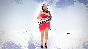 I'M Santa'S Little Helper This Christmas!
