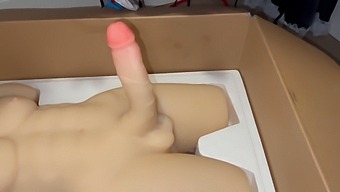 业余骑乘男性玩具的独家试镜
