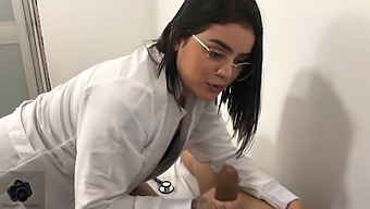 Doctor With Big Booty Aids Patient'S Erection Issues - Español.