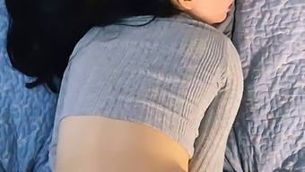 I Can'T Stop Cumming And Continuing To Penetrate (Oral Sex)